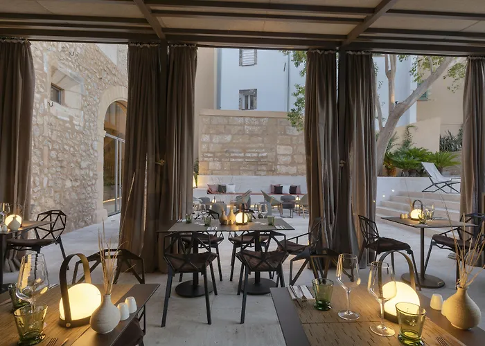 Auli Luxury Retreat - Adults Only Hotel 5*