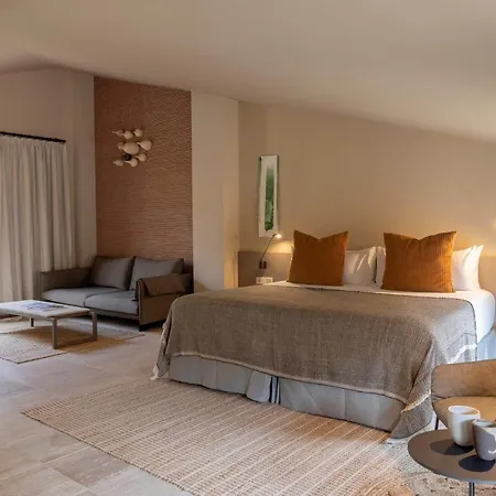 Отель Auli Luxury Retreat - Adults Only