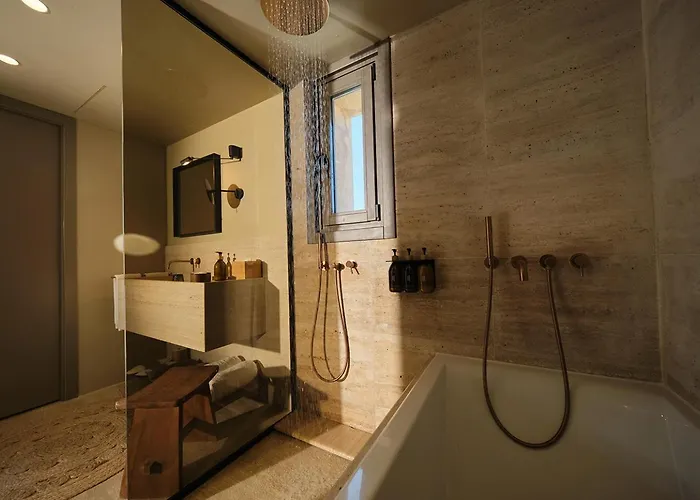 Auli Luxury Retreat - Adults Only