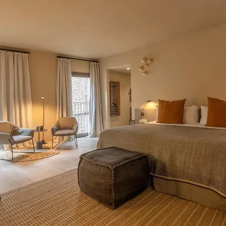 Auli Luxury Retreat - Adults Only